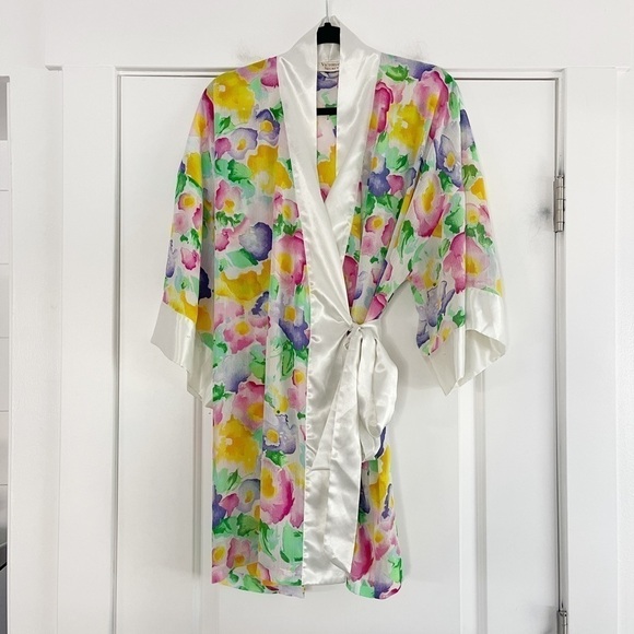 Victoria's Secret Other - Vintage Victoria’s Secret Gold Label Satin and Sheer Floral Robe - OS